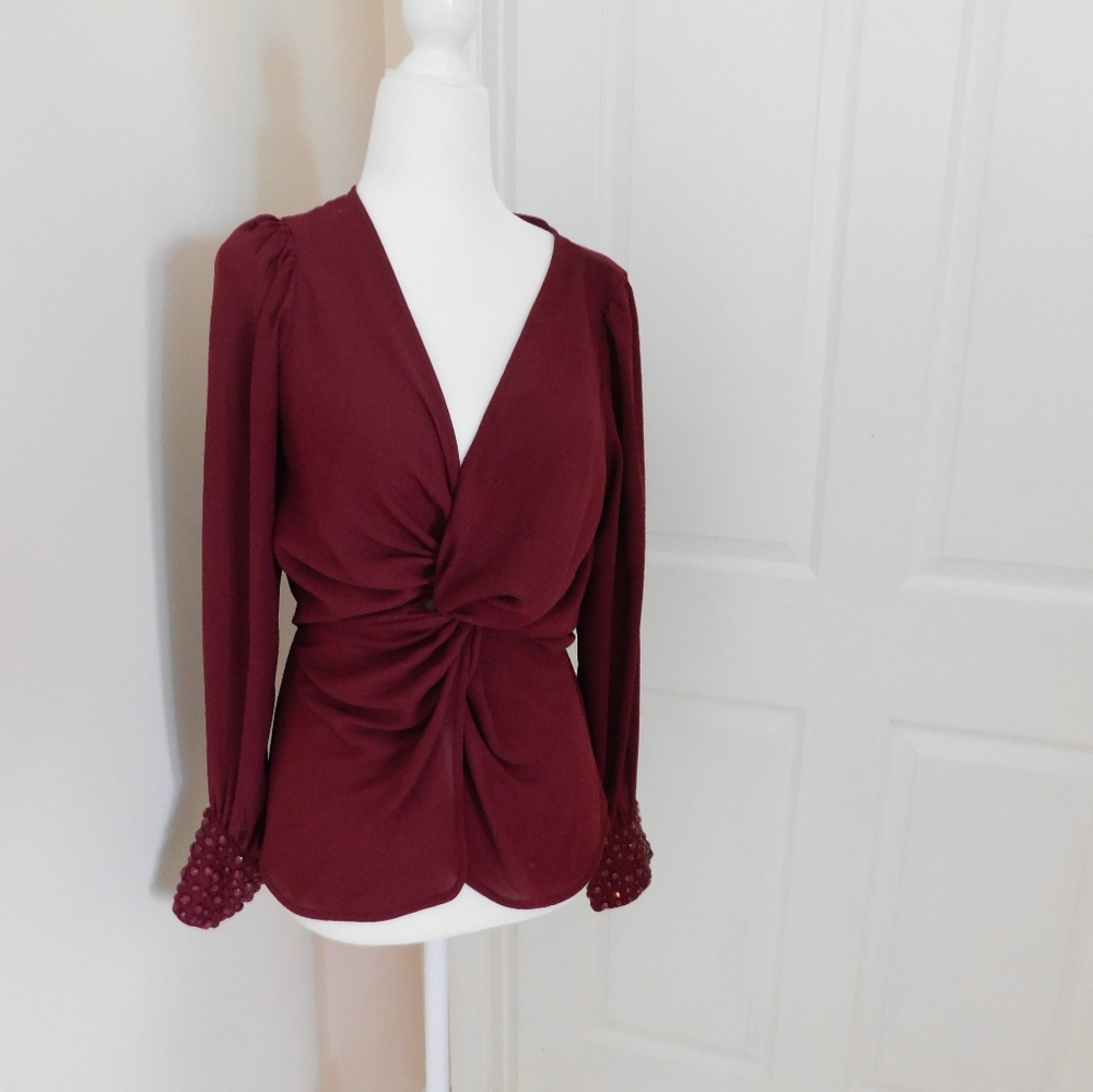 ⚘Beautiful burgundy blouse